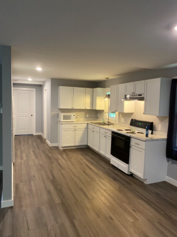 Foto del edificio - 1402 Little Neck Rd