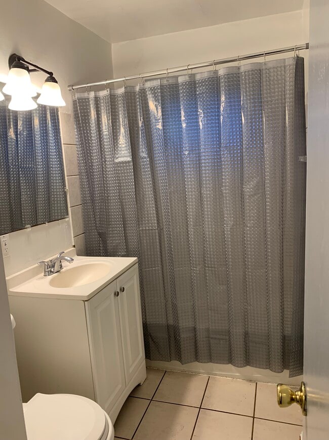 Building Photo - 4961 S 13th St