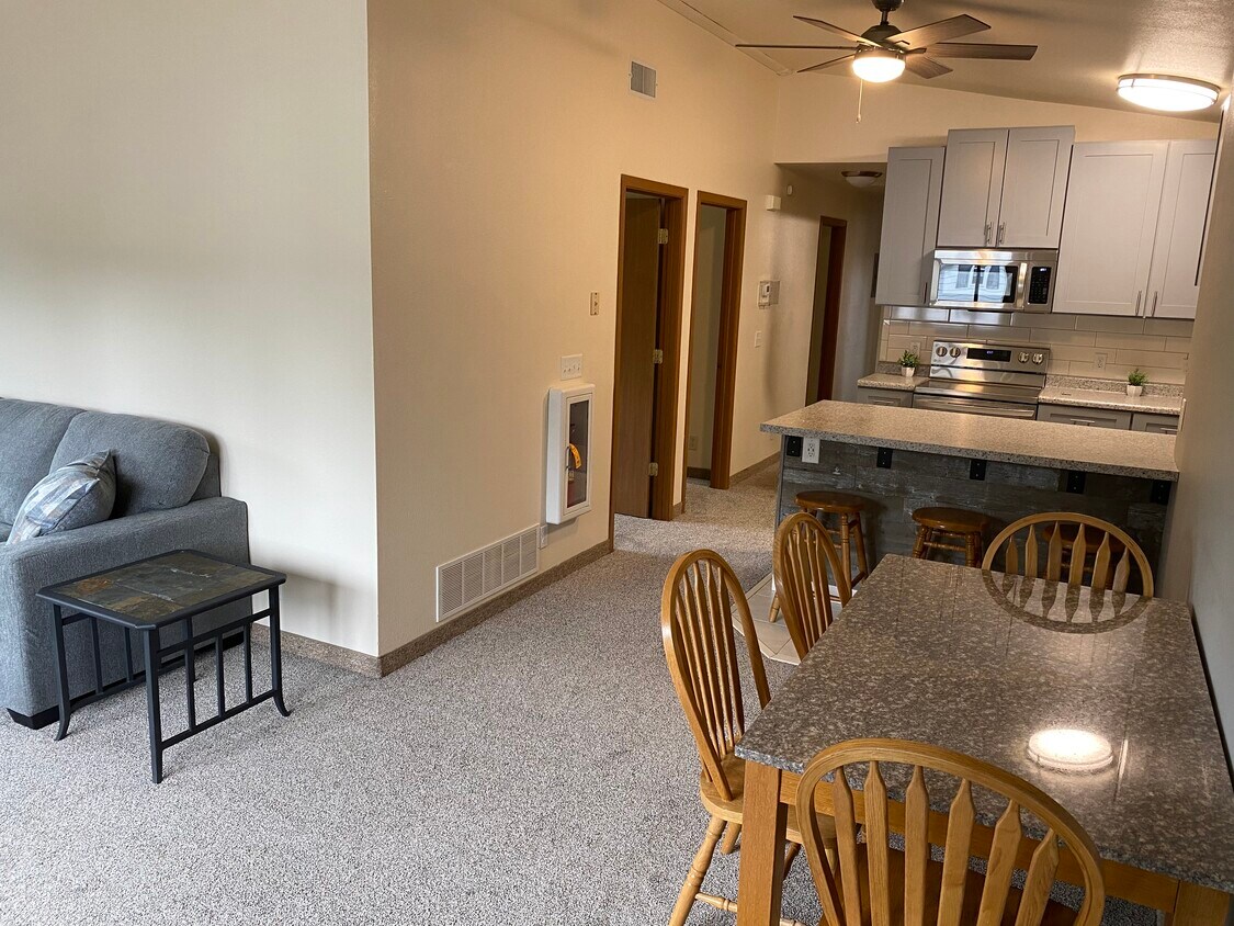Foto principal - 318 W Belleview St