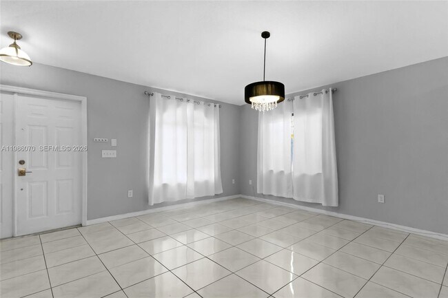 Foto del edificio - 10168 NW 126th Terrace