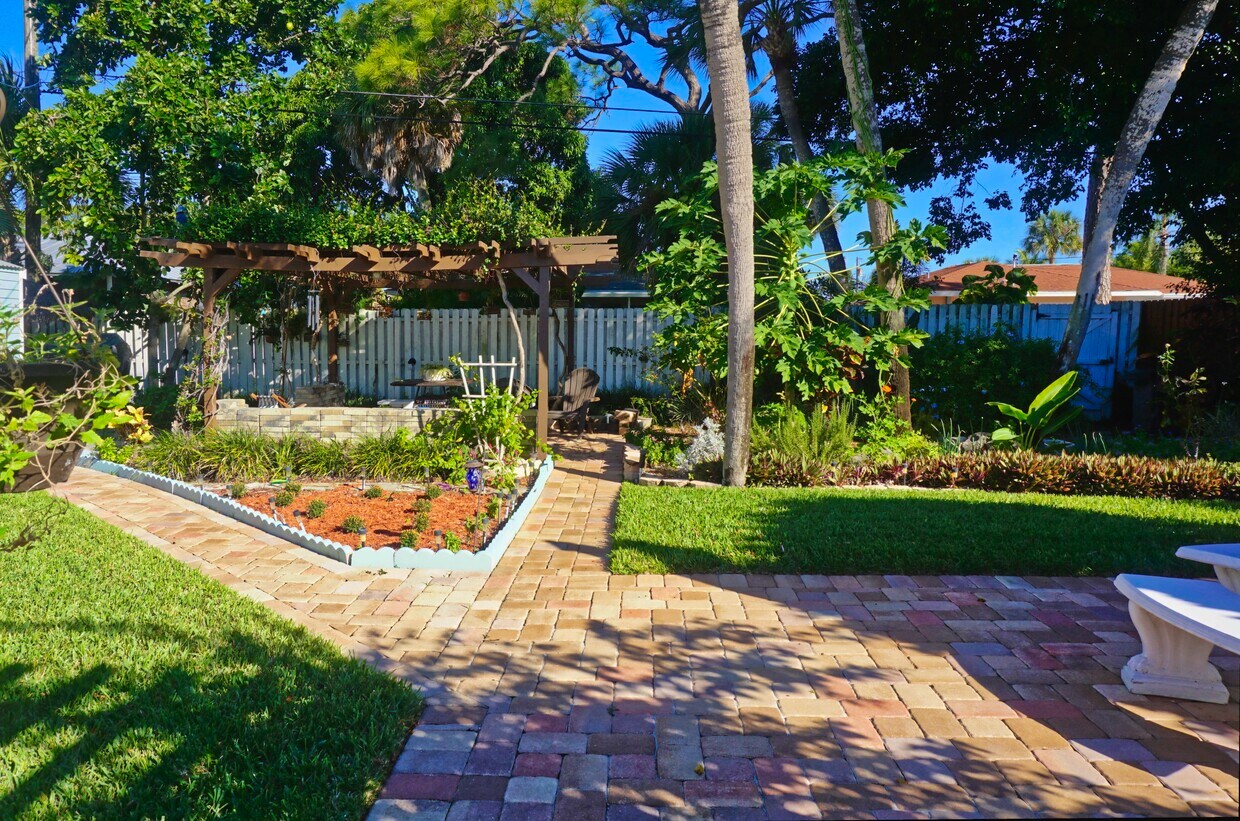 154 42nd Ave, St. Pete Beach, FL 33706 House Rental in St. Pete Beach