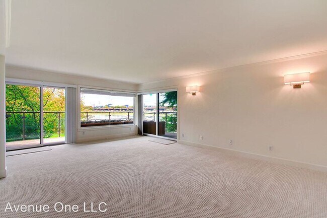 Foto del edificio - 2502 Canterbury Ln E