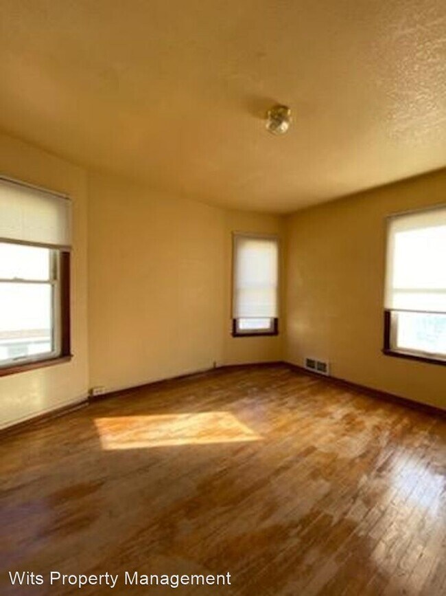 Building Photo - 6 br, 2 bath House - 714 Cook Avenue E