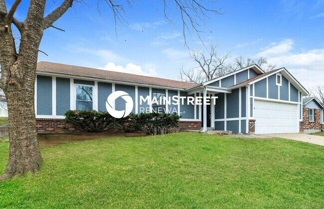 Building Photo - 3 Bedroom Pet-Friendly Home in FLORISSANT, MO with Main Street Renewal