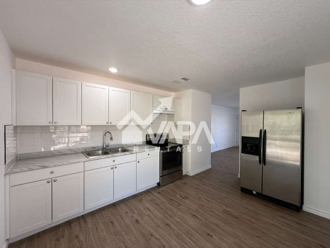 Foto del edificio - 8616 Sweet Maiden Dr