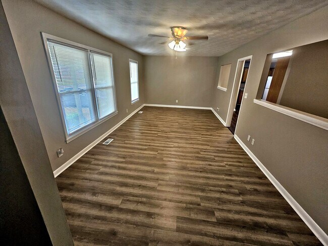 Foto del edificio - HOUSE FOR RENT - DECATUR