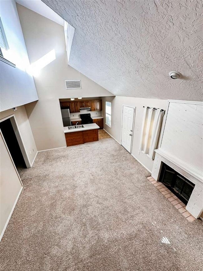 Foto del edificio - 6818 NW Willow Springs Dr