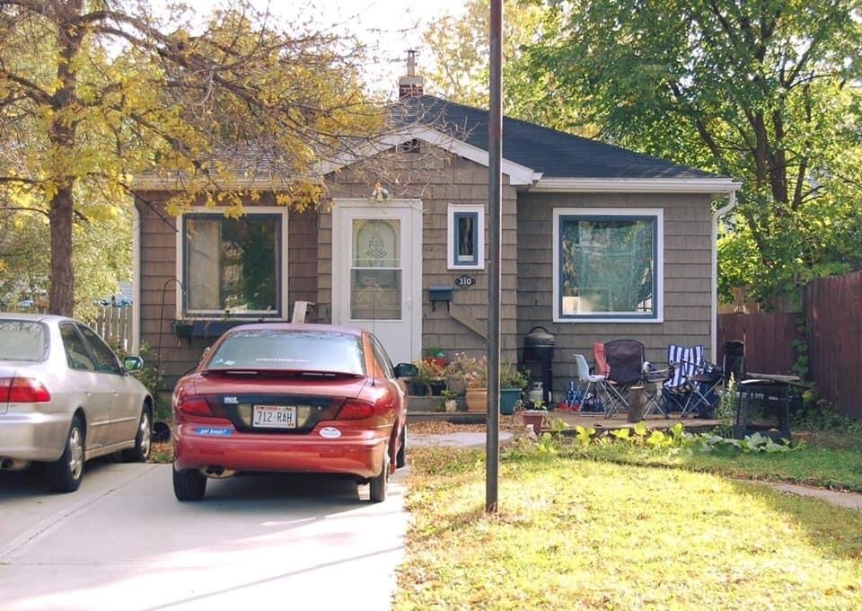 Primary Photo - 310 9th St N