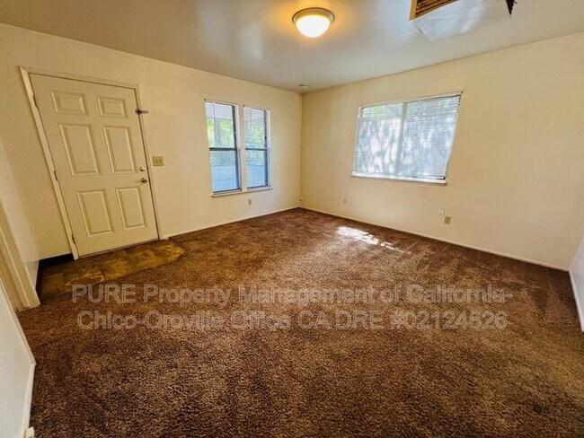Foto del edificio - 2718 Spencer Ave