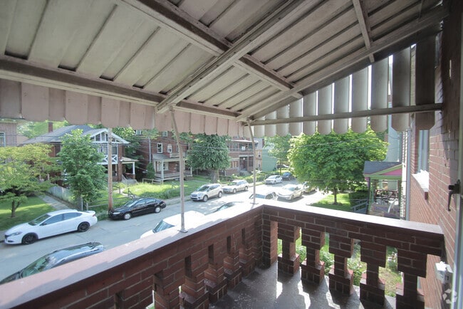 Building Photo - 415 Franklin Ave