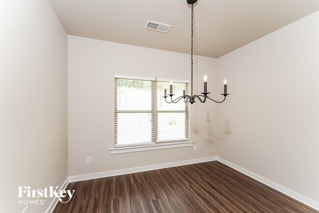 Foto del edificio - 1360 Brookhaven Dr