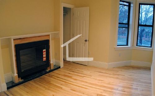 Building Photo - 1203 Beacon St