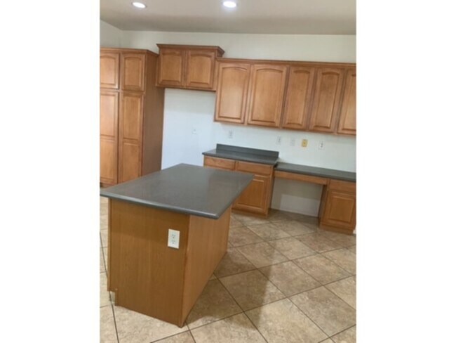 Foto del edificio - 3 bedroom, 2 bath home in Villago