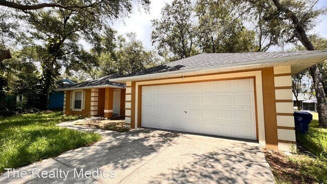 Foto del edificio - 3 br, 2 bath House - 204 E Baker St