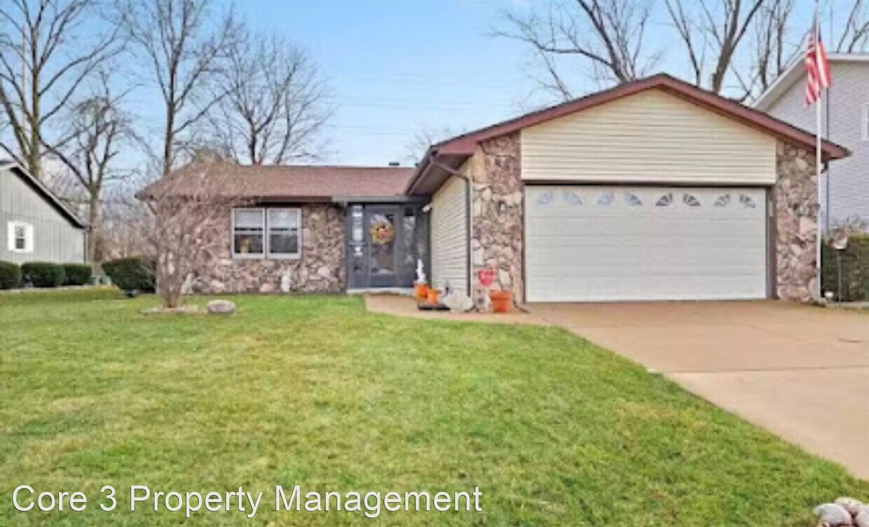 Primary Photo - 3 br, 2 bath House - 268 Saxon