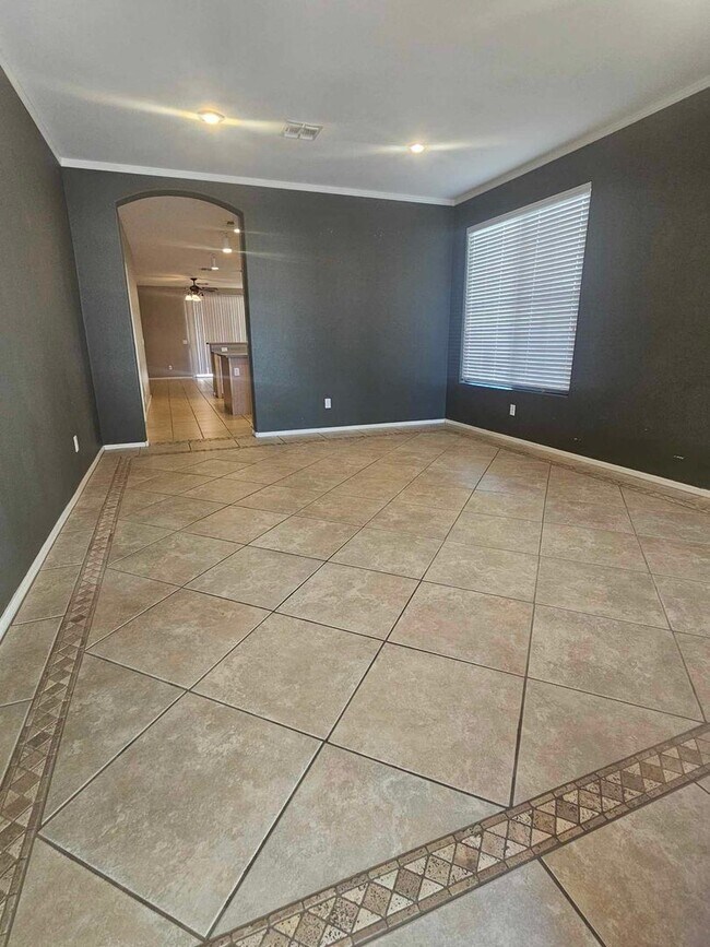 Foto del edificio - Lovely 3 bed/2 bath Gilbert Home in Higley...