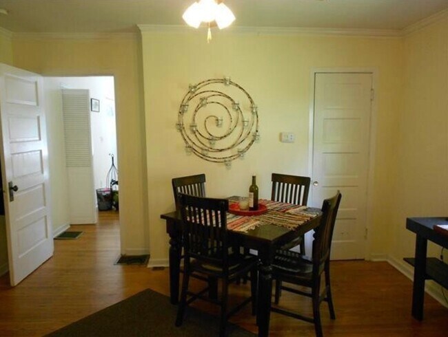 Foto del edificio - 2 BED 1 BATH WOODBINE COTTAGE