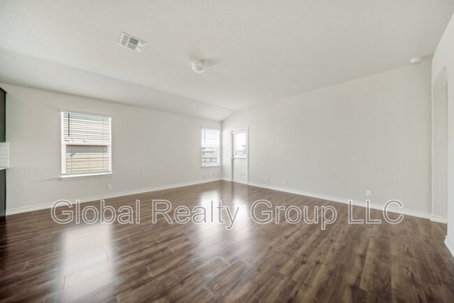 Foto del edificio - 213 Gravel Gray