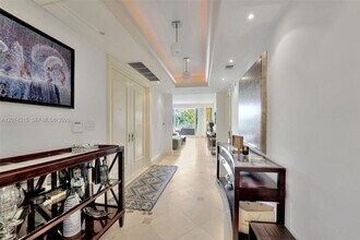 Building Photo - 791 Crandon Blvd