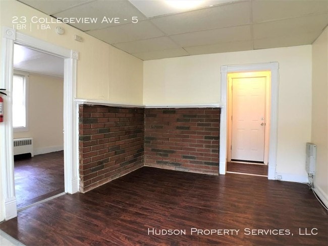 Building Photo - 23 Collegeview Ave