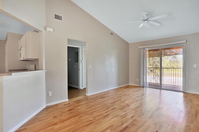 Foto del edificio - 4963 Ava Pointe Dr