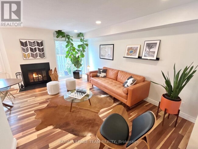 Photo du bâtiment - 710 Coronation Ave.