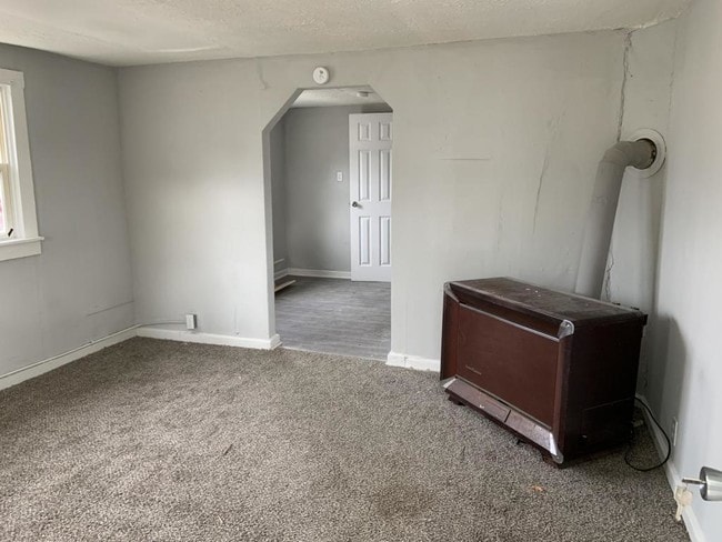 Building Photo - 316 E Franklin #4