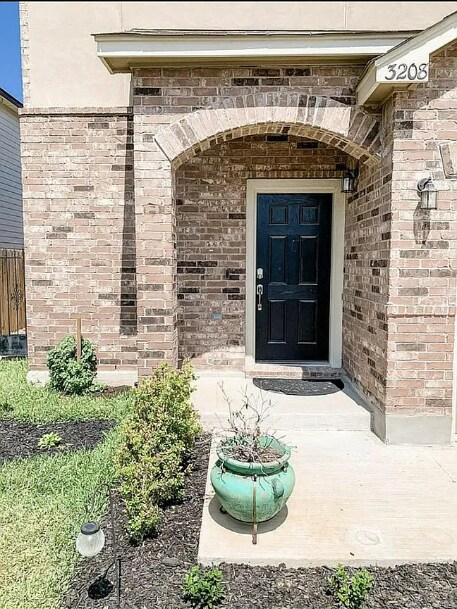 Foto del edificio - 3208 Simmental Dr