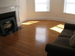 Building Photo - 15 St Lukes Rd