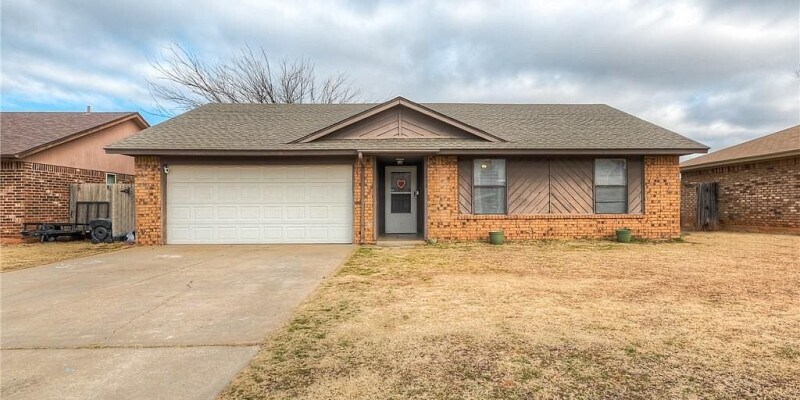 Primary Photo - 1113 W Kyle Way