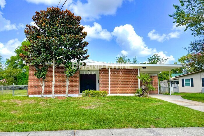 Foto principal - 3916 Bogata Dr N