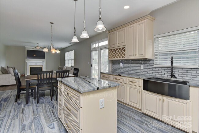 Foto del edificio - 15723 Wood Duck Crossing Dr