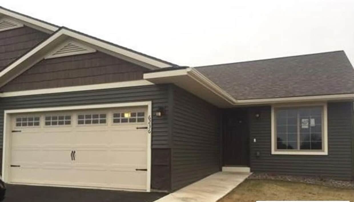 6252 Aspen Meadow Ct, Eau Claire, WI 54703 House Rental in Eau Claire