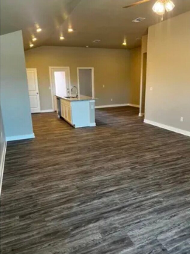 Foto del edificio - 1313 E 95th St