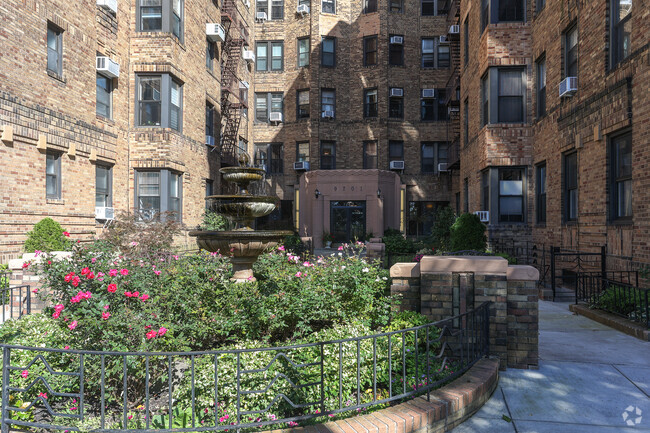 Front courtyard and entrance - 9701 Shore Rd