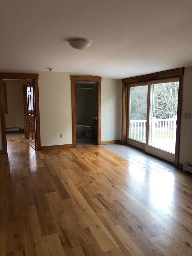 400 Hodsdon Rd Unit 1, Pownal, ME 04069 Apartments in Pownal, ME