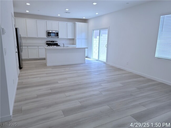 Building Photo - 117 Blake Beacon Ln