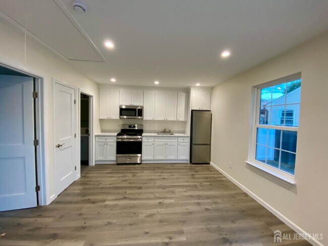 Foto del edificio - 14 Belmont Ave