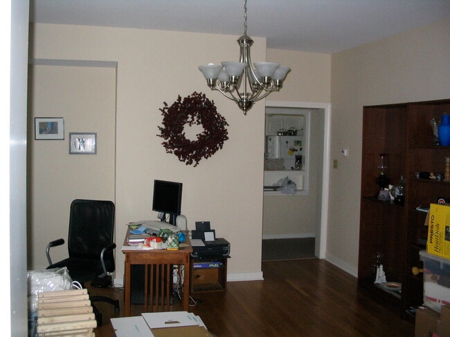 Building Photo - 312 W Auglaize St