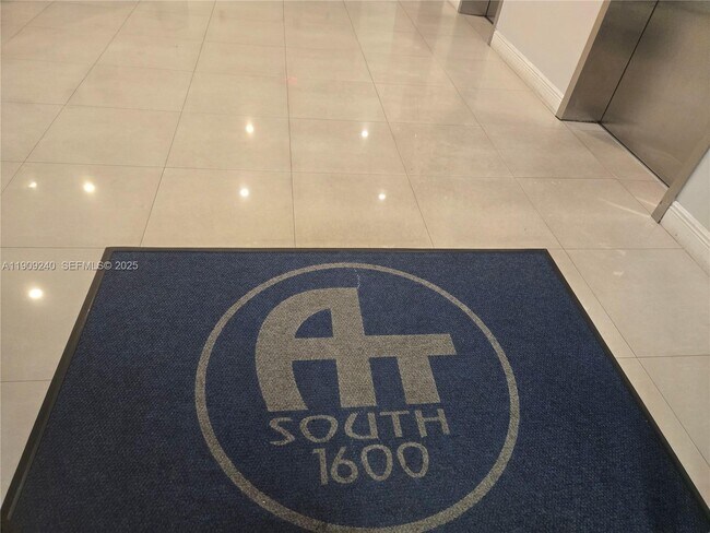 Foto del edificio - 1600 S Ocean Dr