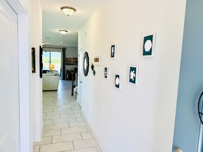 Building Photo - 128 Nighthawk Ln