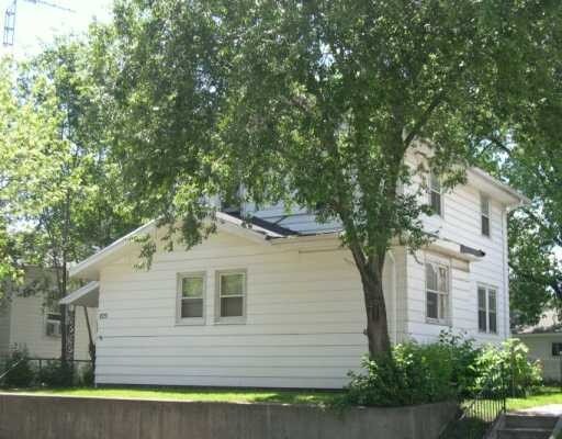 Primary Photo - 829 S 27th St