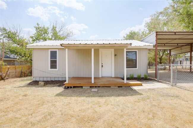 Foto del edificio - 2 br, 1 bath House - 221 Porter Drive