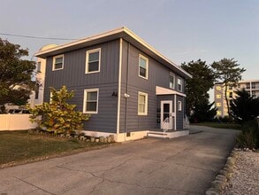 Building Photo - 512 W Brigantine Ave