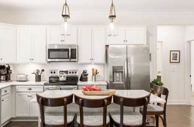 Foto del edificio - Modern 3-Bedroom Home in Greenville