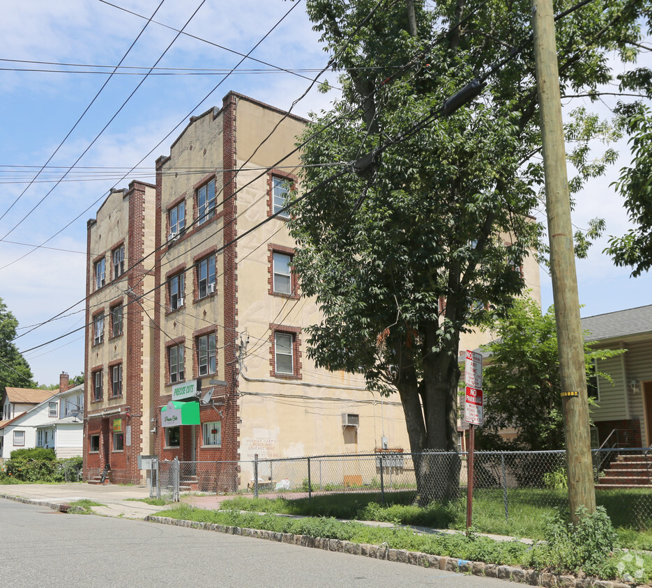 Primary Photo - 191 1st St