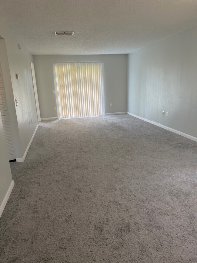 Foto del edificio - 101-107 Cory Ln