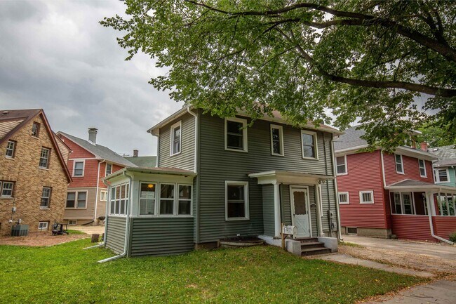 Building Photo - 1505 Adams St
