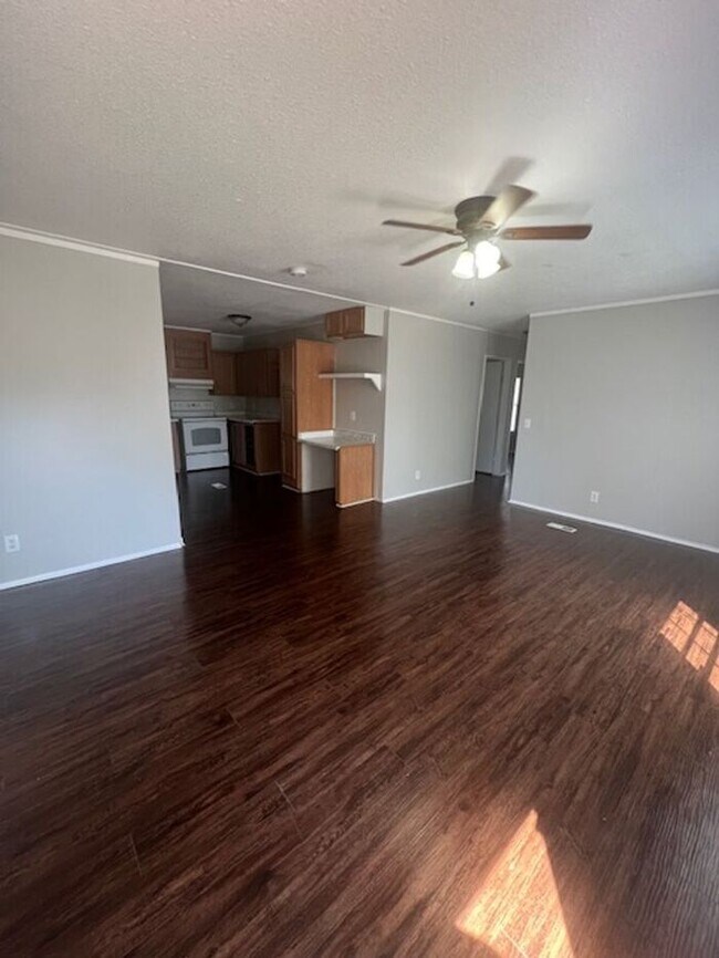 Foto del edificio - Taylors home ready for move in!