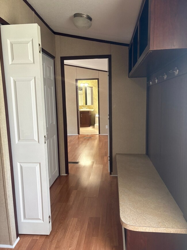 Building Photo - 123 Arista Dr
